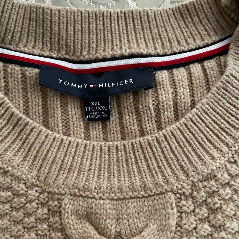 Tommy Hilfiger cable knit dolman sleeve sweater - Picture 2 of 7